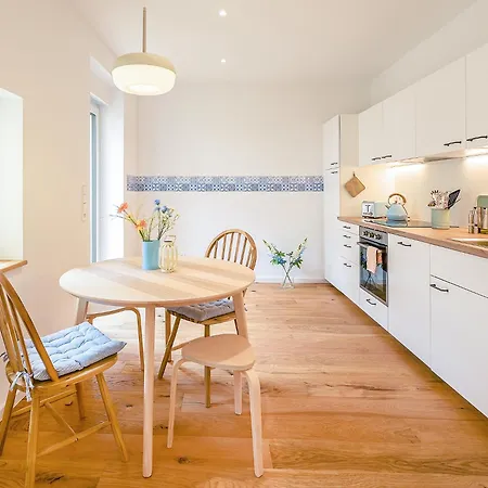 Apartment Hinterhof-juwel Mit Kueche Und Smart-tv Karlsruhe
